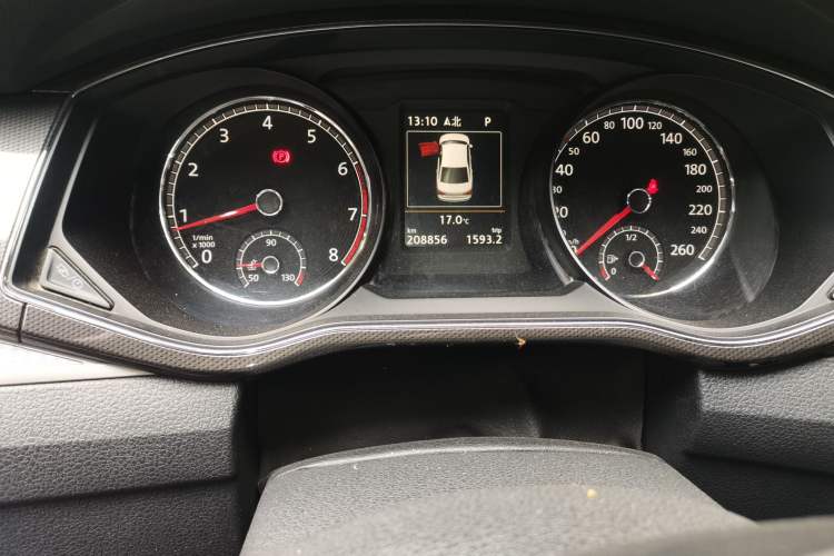 Used Volkswagen Passat 2016 330TSI DSG Prestige Edition Odometer Close Up