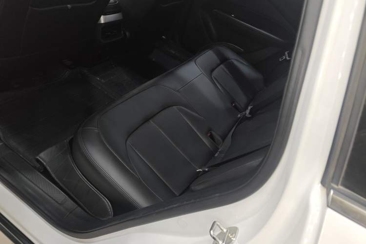 Used Wuling Xingguang 2023 150 Advanced Edition Left Rear Seat