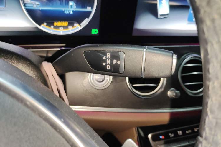 Used Mercedes-Benz E-Class 2016 E 200 L Sport Edition
