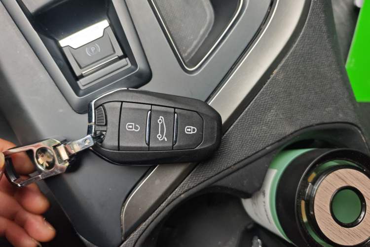 Used Peugeot 5008 2019 400THP 5-Seat Elite Edition Vehicle Key