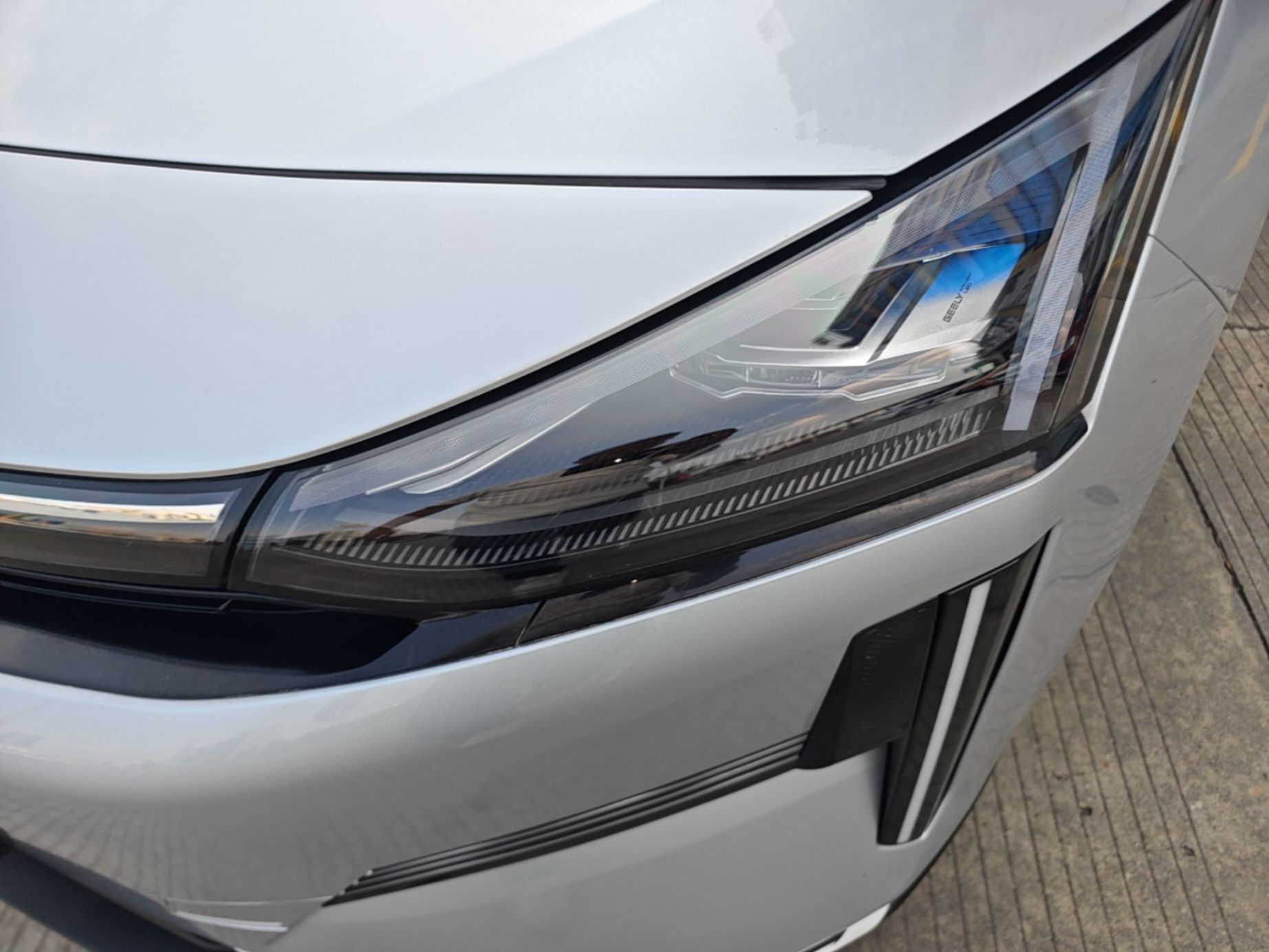 Geely Galaxy L6 2025 EM-i 60km Launch Edition — снимка 8