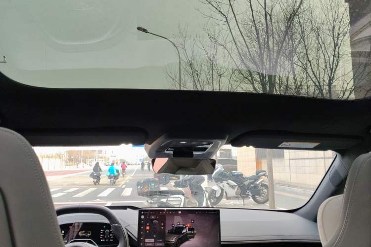 Used Zeekr 001 2024 YOU Edition 100 kWh All-Wheel Drive
