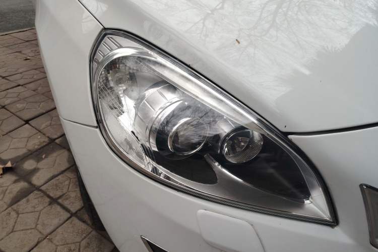 Used Volvo V60 2013 T5 Comfort Edition