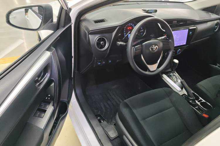 Used Toyota Corolla 2017 Revised Version 1.2T S-CVT GL
