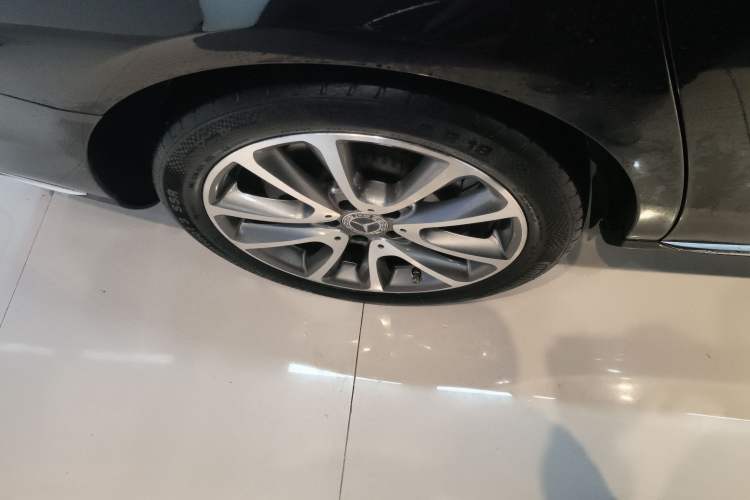 Used Mercedes-Benz E-Class 2018 E 200 L
