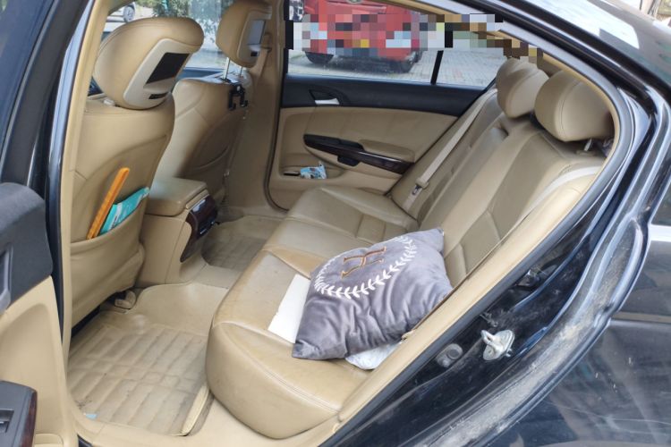 Used Honda Accord 2013 2.0L SE
