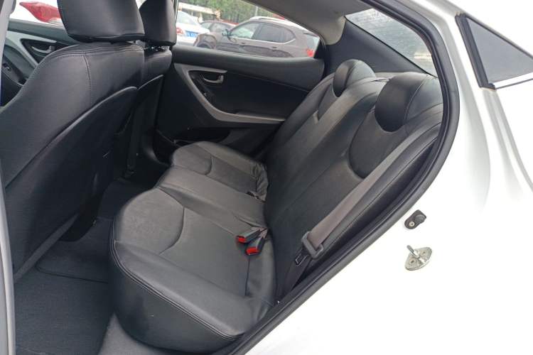 Used Hyundai Elantra (5th Generation / Langdong) 2016 1.6L Automatic Smart Version Left Rear Seat