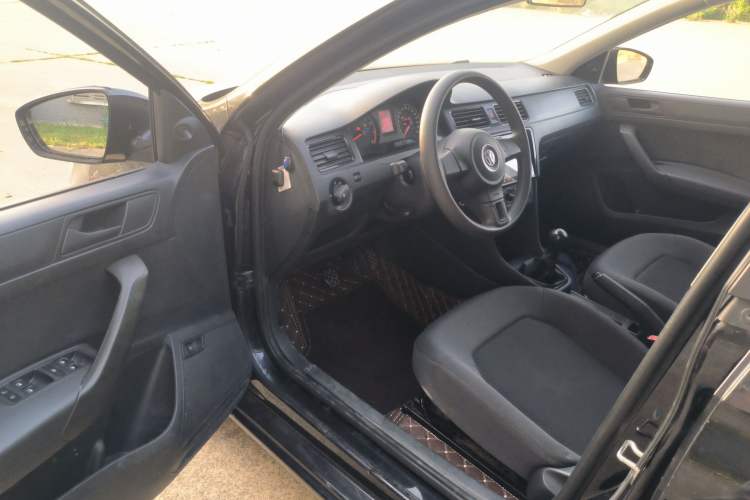 Used Volkswagen Santana 2015 1.4L Manual Fashion Edition