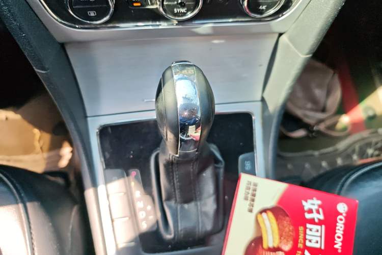 Used Volkswagen Passat 2015 1.4TSI DSG Prestige Edition Gear Lever