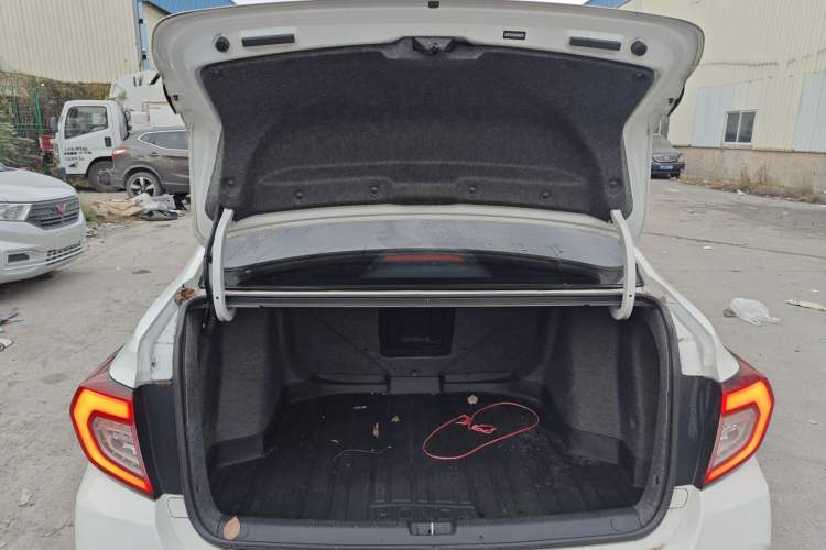 Used Honda Crider 2022 180Turbo CVT Luxury Edition Trunk