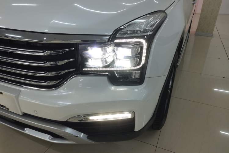 Used GAC Trumpchi GS8 2017 320T Two-Wheel Drive Luxury Smart Connectivity Version (7 Seats) Left Front Headlight