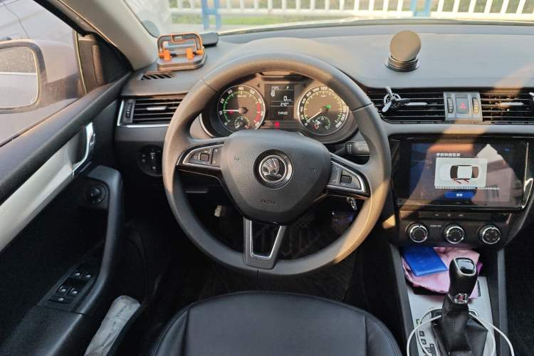 Used Skoda Octavia 2019 1.5L Automatic SmartDrive Comfort Edition China V Standard
