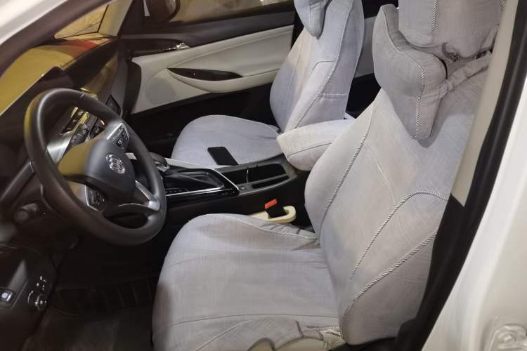 Used Buick GL6 2021 323T Mild Hybrid Connect Elite Model
