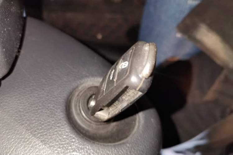 Used Volkswagen Polo 2012 1.6L Cross Polo Automatic Transmission Vehicle Key