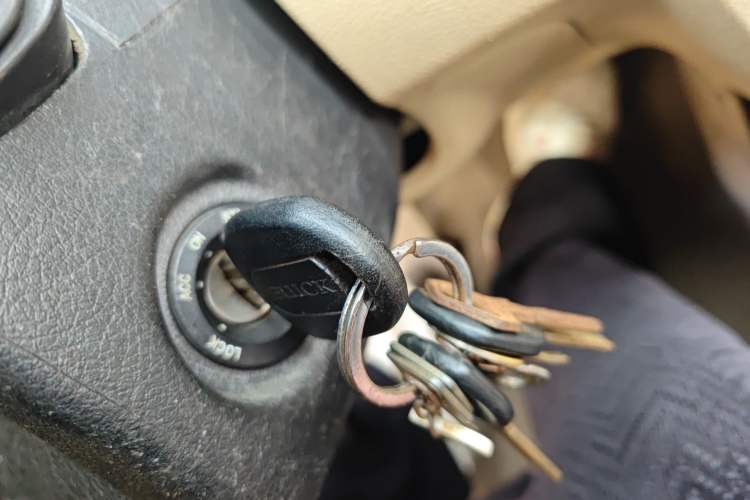 Used Buick Excelle 2013 1.5L Manual Classic Model