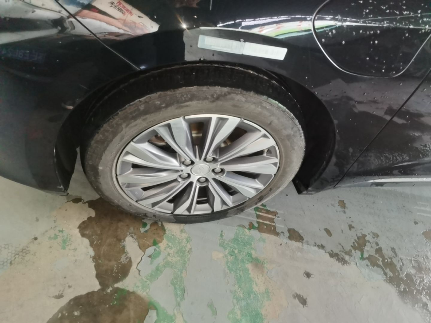 Hongqi E-QM5 2022 431 km Charge & Enjoy Edition — снимка 10