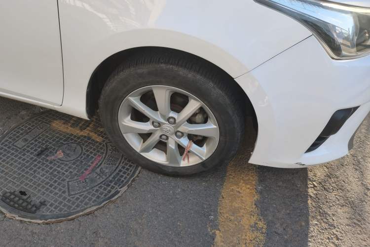 Used Toyota YARiS L Zhi Xuan 2016 Revised Version 1.5G CVT with Dynamic Sunroof