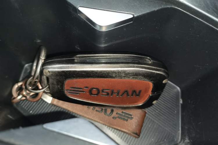 Used CHANGAN OSHAN Z6 2022 Blue Whale 1.5T DCT Smart Edition Urban Version Interior 1