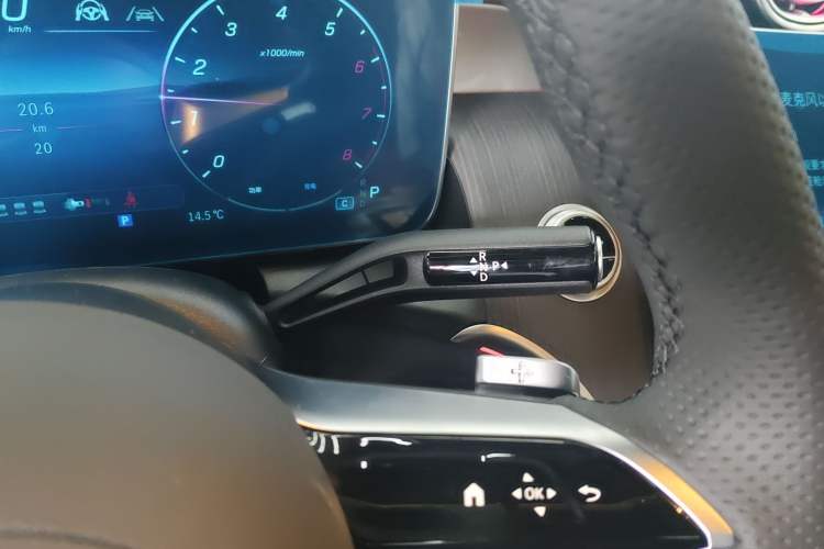 Used Mercedes-Benz GLC 2026 GLC 260 L 4MATIC Luxury Model
