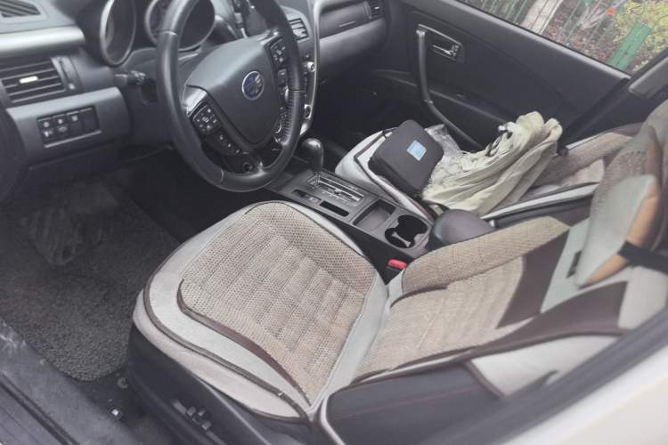 Used Bestune X80 2015 1.8T Automatic Luxury Model Left Front Seat