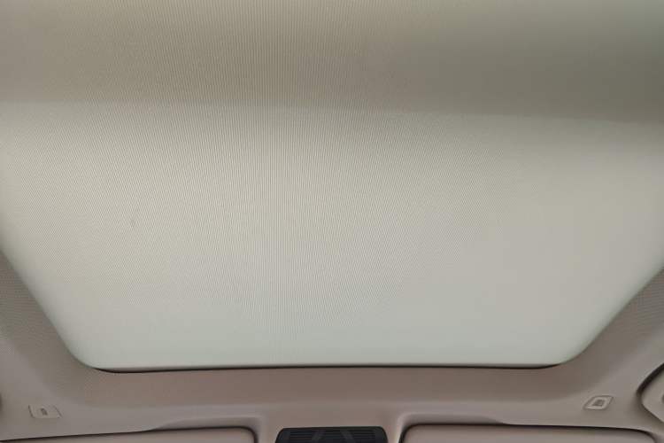 Used Zinoro 60H 2017 Standard Model Headliner