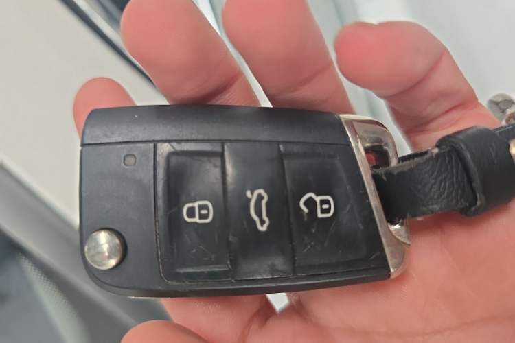 Used Volkswagen Tiguan L 2018 330TSI Automatic Two-Wheel Drive Luxury Edition Vehicle Key