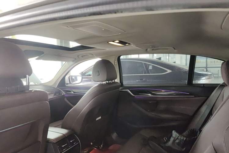 Used BMW 5 Series 2019 Facelifted 525Li Luxury Package Headliner