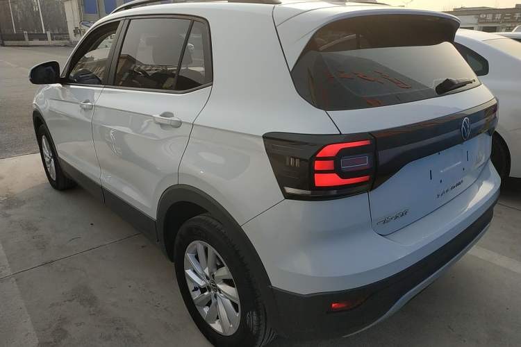 Used Volkswagen Tacqua 2020 1.5L Automatic Shang
