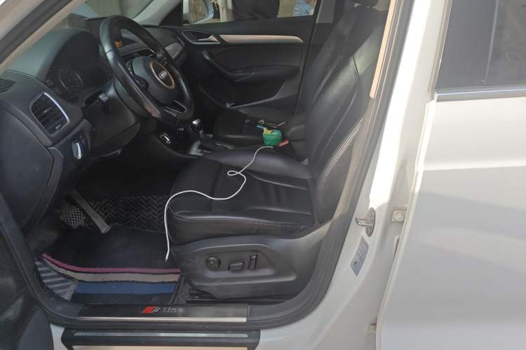 Used Audi Q3 2015 30 TFSI Comfort Model Left Front Seat