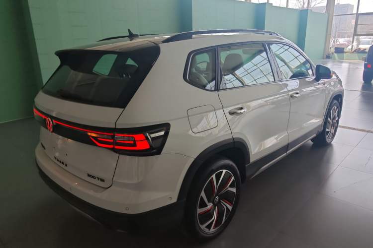 Used Volkswagen Tharu 2024 300TSI Two-Wheel-Drive Moon Luxury Edition Rear Right 45 Deg