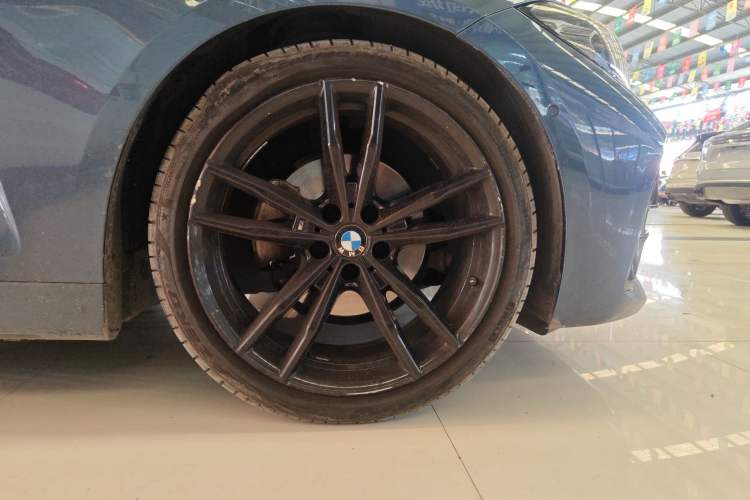 Used BMW 4 Series 2021 425i M Sport Night Edition Right Front Wheel Hub