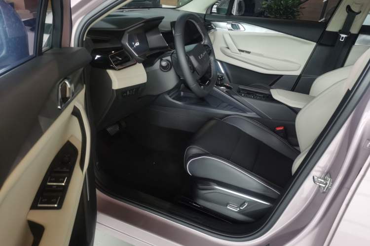 Used Lynk & Co 06 EM-P 2023 1.5T Remix PHEV Shero