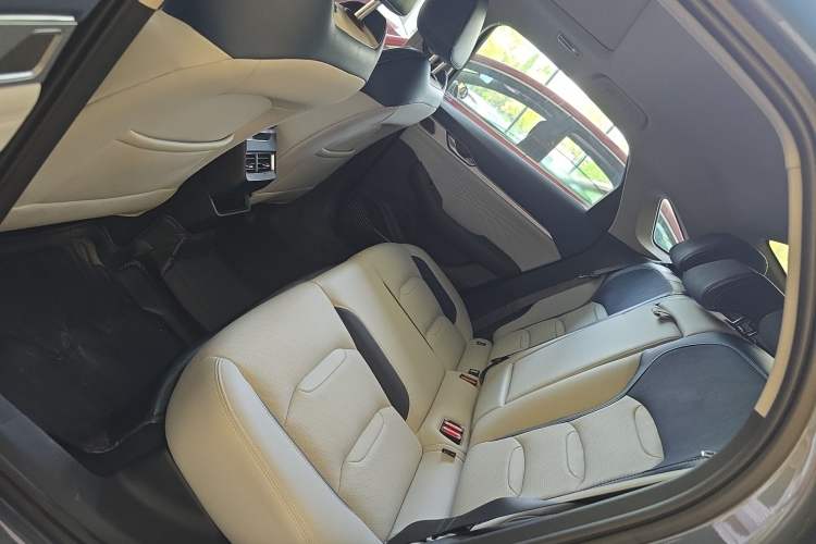 Used Geely Auto Preface 2023 2.0TD Prestige Version Left Rear Seat