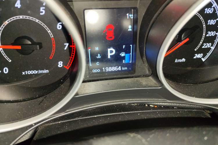 Used Mitsubishi ASX 2013 2.0L CVT Four-Wheel Drive Premium Edition Odometer Close Up