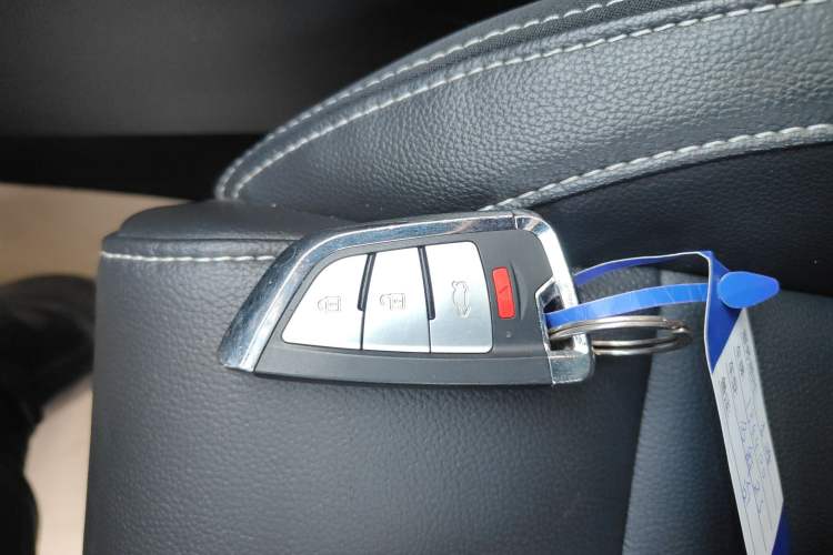 Used MG ZS 2018 1.5L Automatic Luxury Edition China V Standard Vehicle Key