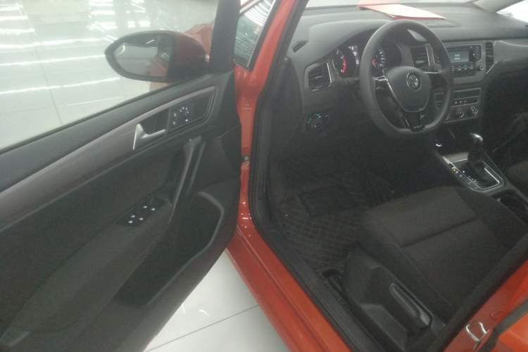 Used Volkswagen Golf Sportsvan 2016 1.6L Automatic Comfort Model