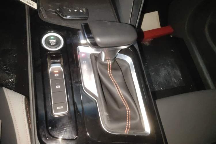 Used Baojun RC-6 2019 1.5T CVT 24-Hour Online Luxury Edition
