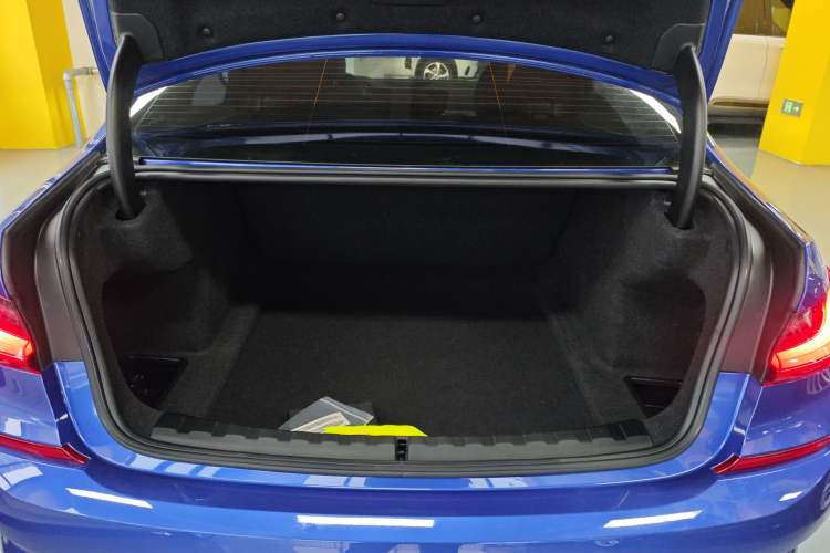 Used BMW 3 Series 2020 Restyled 325i M Sport Night Edition Package
