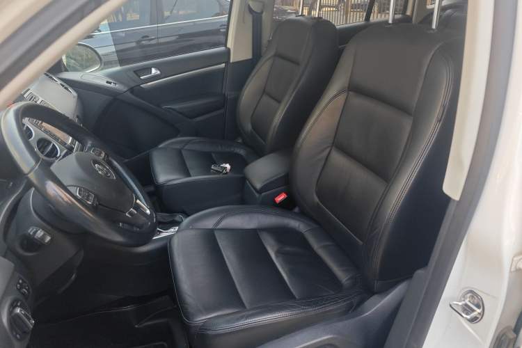 Used Volkswagen Tiguan 2015 1.8TSI Automatic Two-Wheel Drive Luxury Model
