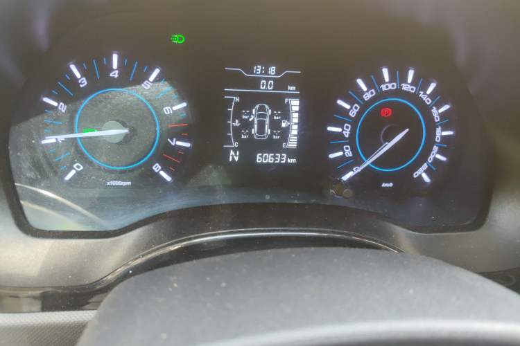 Used Chery Tiggo 3 2016 1.6L CVT ZhiShang Edition Odometer Close Up