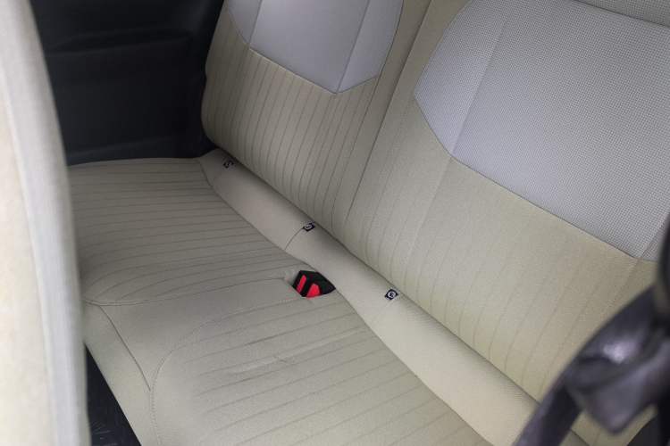 Used Geely Galaxy Panda 2023 Panda Mini 200km Endurance Bear Left Rear Seat