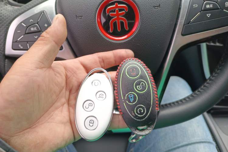 Used BYD Song MAX 2017 1.5T Automatic Smart Connect Elite 7-Seater