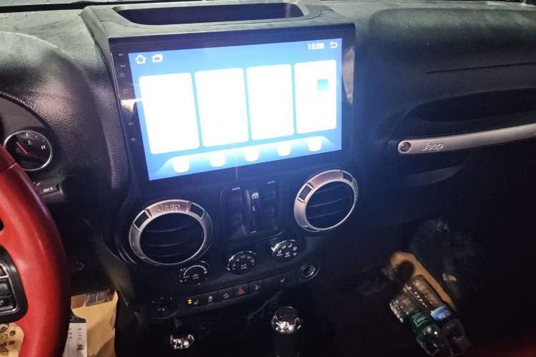 Used Jeep Wrangler 2012 3.6L Sahara Four-Door Edition
