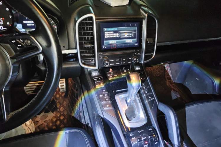 Used Porsche Cayenne 2016 Cayenne 3.0T Audio And AC Panel