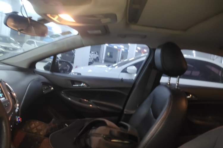 Used Chevrolet Cruze 2018 Revised Version 320 Automatic Pioneer Edition