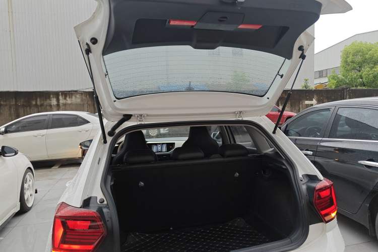 Used Volkswagen Polo 2019 Plus 1.5L Automatic Colorful Technology Edition Trunk