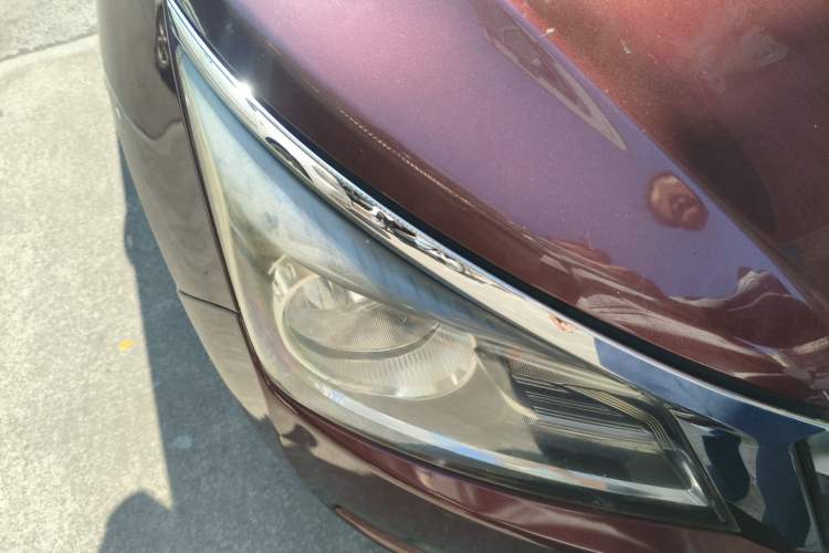 Used Venucia T70 2016 2.0L CVT Smart Choice Edition
