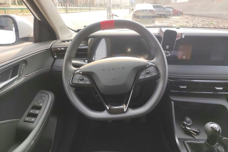 Used Roewe i5 2023 1.5L Manual Comfort Edition