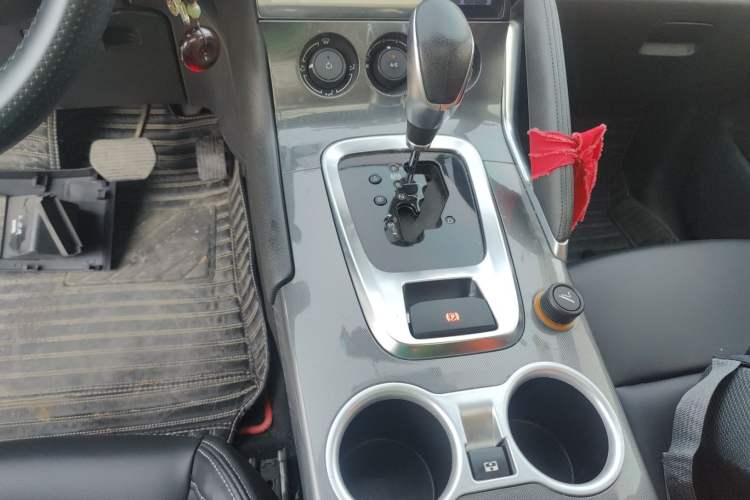 Used Peugeot 3008 2018 2.0L Automatic Classic Edition
