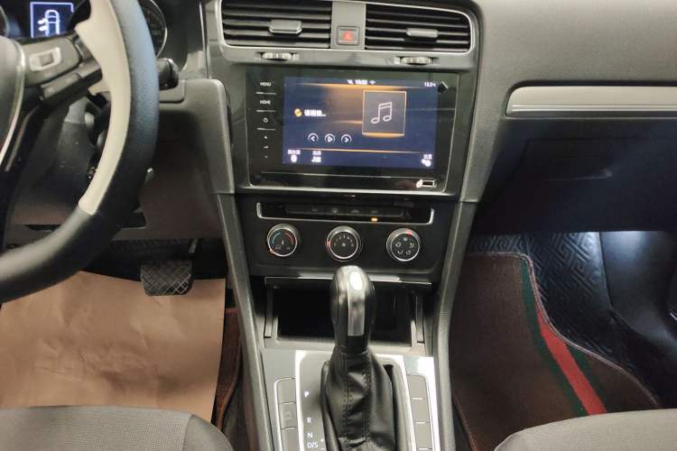 Used Volkswagen Golf 2020 200TSI DSG Comfortable and Ambitious Edition